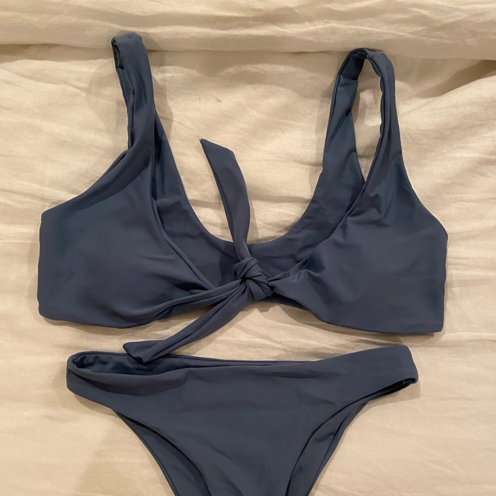 Bathing suit